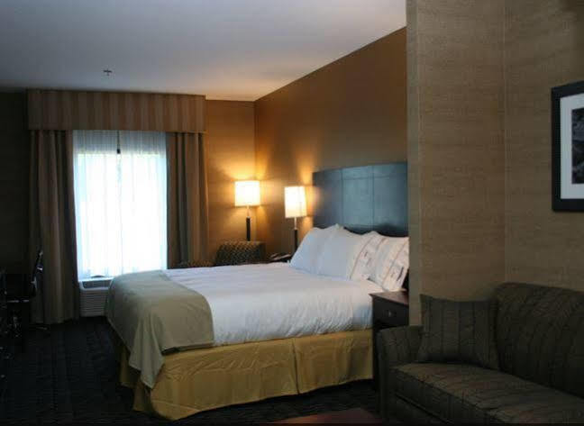 Holiday Inn Express & Suites Arkadelphia - Caddo Valley By Ihg Exterior photo